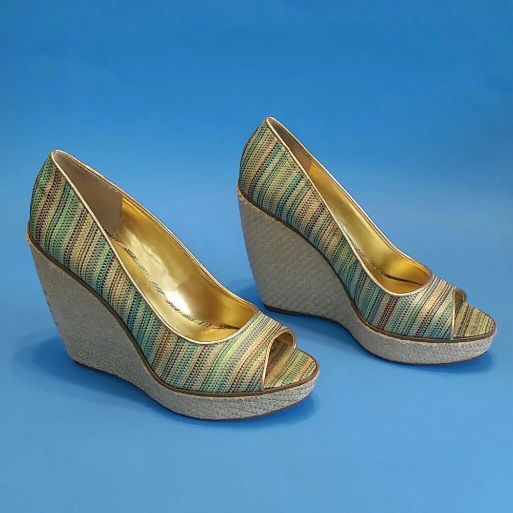 Nine West Willow Peep Toe Wedges EUC sz 6.5 Like New